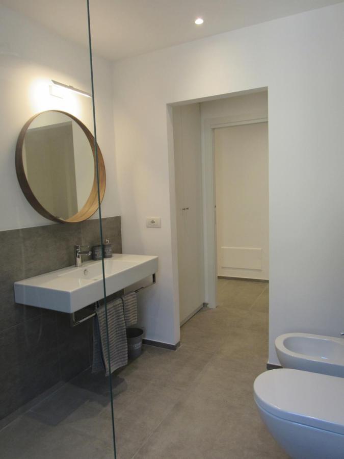 Appartement Make A Wish - Near The Center With Private Parking à Côme Extérieur photo